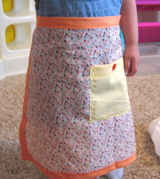 LuLu's Little Apron | Make and Takes