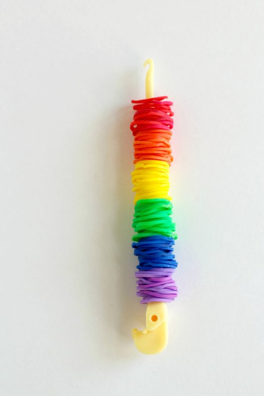 Rainbow Loom Band Pencil Toppers Make and Takes