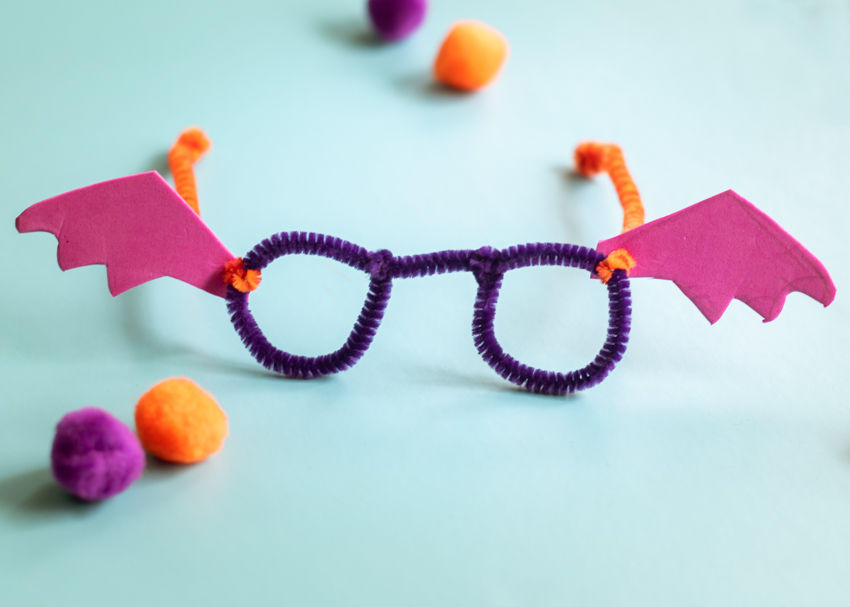 Bat-tastic Bifocals using Pipe Cleaners - Halloween Craft for Kids