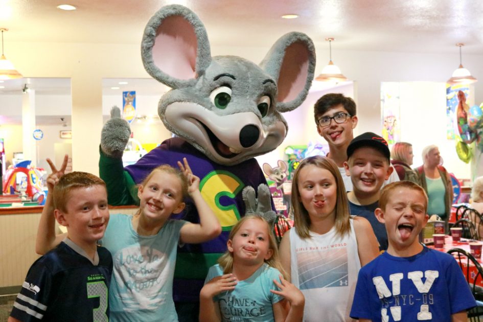 Big Kid Birthday Bash At Chuck E Cheese S Make And Takes Big Kid Birthday Bash At Chuck E Cheese S Make And Takes