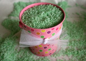 Coloring Rice Green for a Fun Spring Craft - Make and Takes
