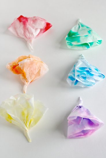 Rainbow Marker Coffee Filter Experiment - Make and Takes