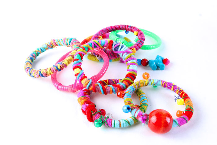glow in the dark necklaces and bracelets
