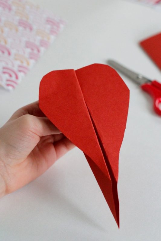 Valentine Airplane Hearts - Make And Takes