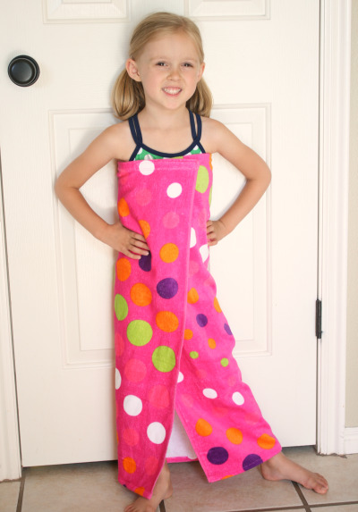 How To Make a Beach Towel Cover Up - Make and Takes