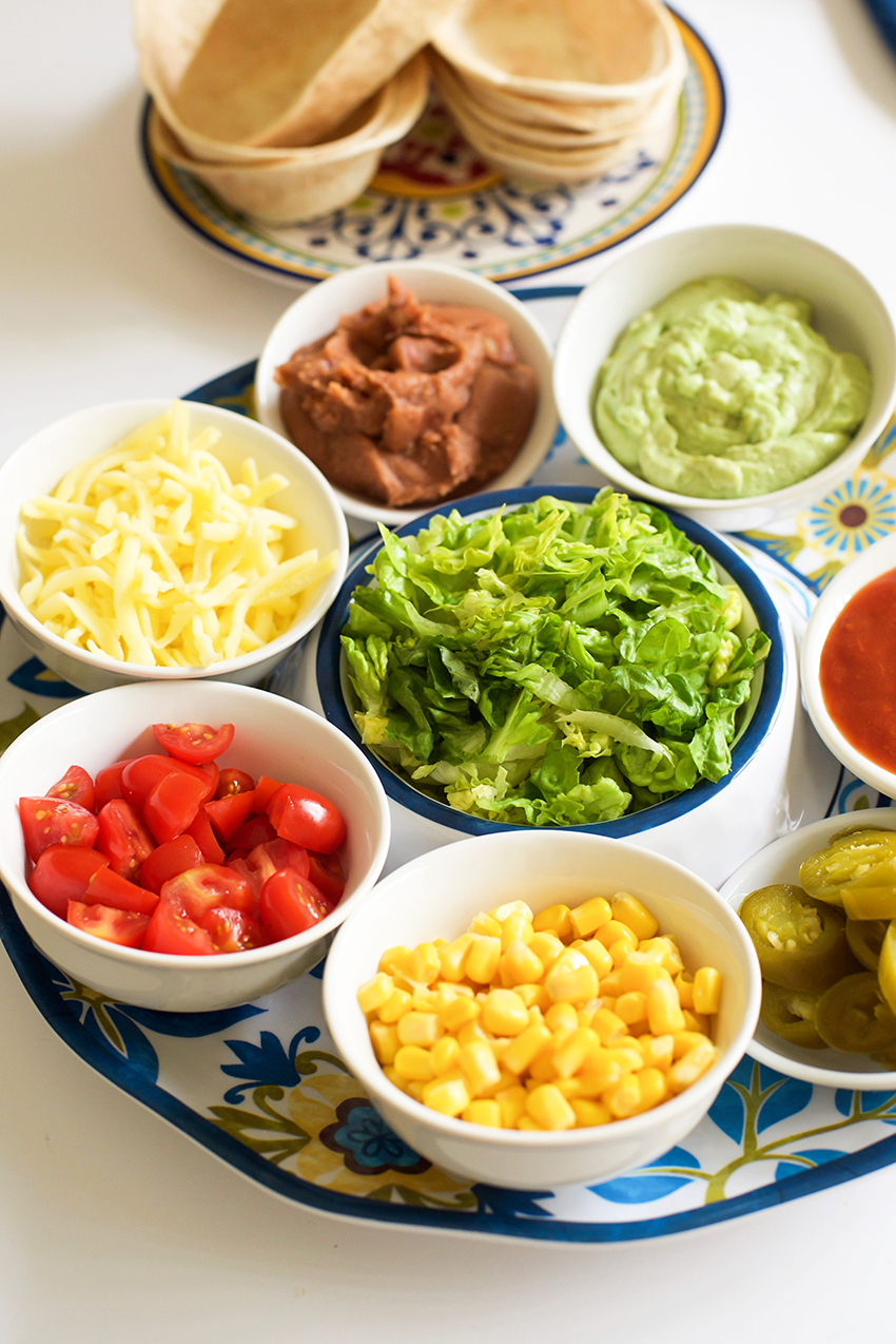 Taco Dinner Party Ideas : Soft Chicken Tacos With The Works Recipe Finecooking / Fill small bowls with your favorite salsa, guac, olives, and sour cream.