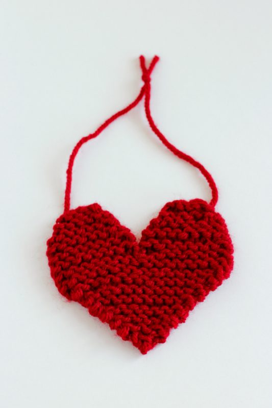 Make a Hanging Knit Heart for Your Door - Make and Takes