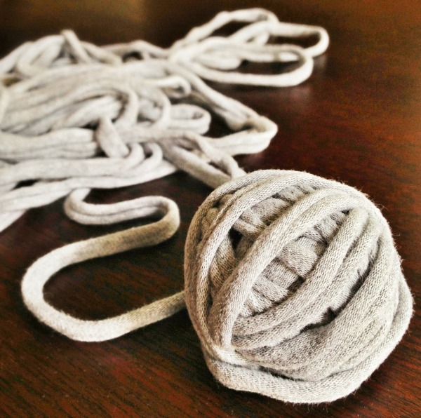 Making Yarn from an Old T-Shirt - Make and Takes