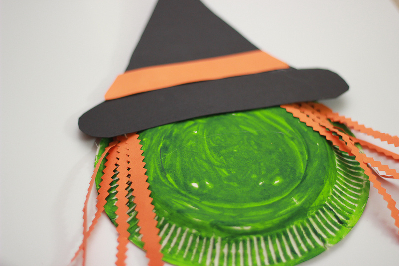 Fun Paper Plate Witch Halloween Craft - Make and Takes