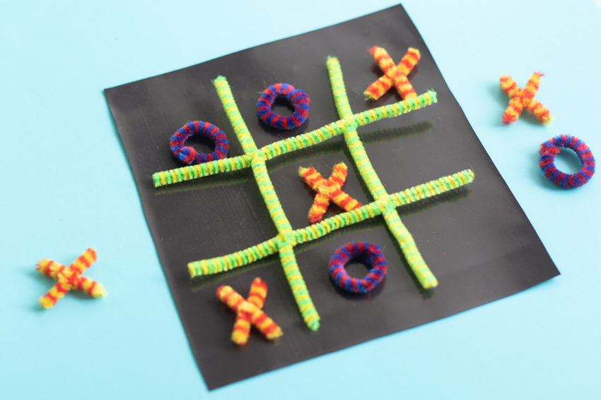 Make and Play Tic Tac Toe Kids Craft • In the Bag Kids' Crafts