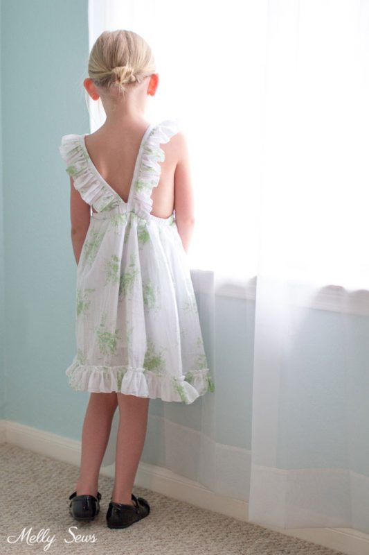 9 Now Ideas: DIY Ruffles Projects - Make and Takes