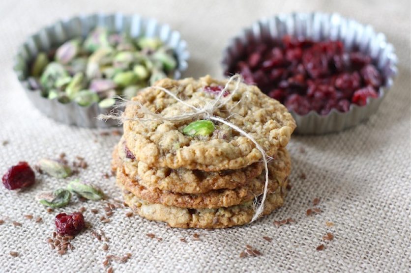 oatmeal-pistachio-cranberry-cookies1