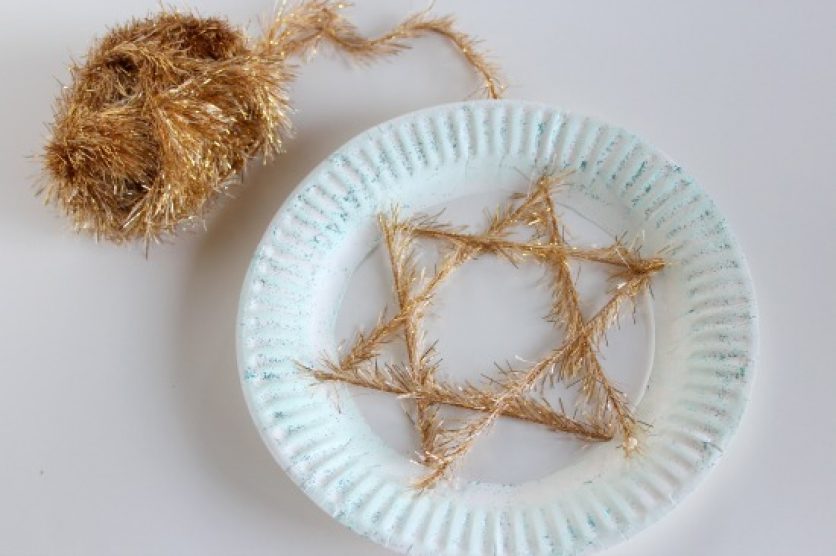 Star of David yarn threading craft