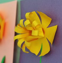 paper-daffodils-center-closeup