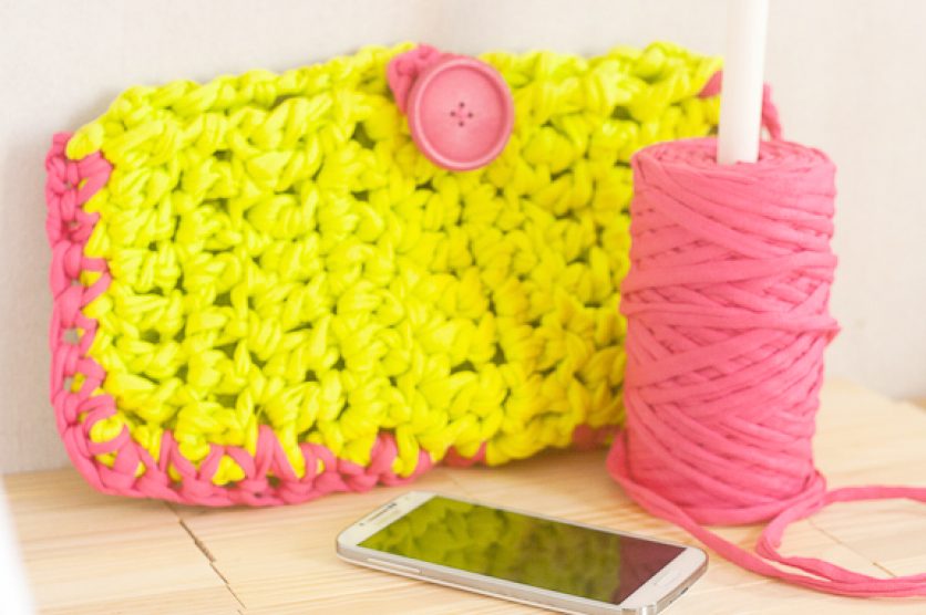 Neon Crochet Summer Clutch from T-shirt Yarn by Francine Clouden for Make & Takes-21