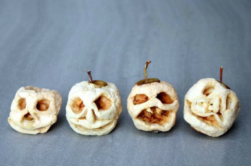 Shrunken Apple Heads for Halloween