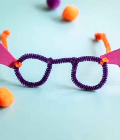 These Bat-tastic Bifocals are a super fun addition to your Halloween party or costume. They are super quick, mess-free and use just Pipe Cleaners and Craft Foam