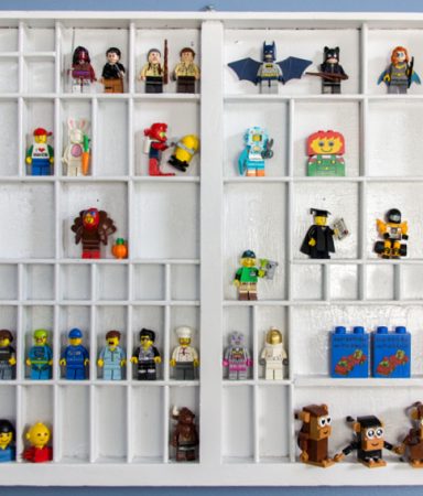 diy lego minifigure display using a printer's typeset tray