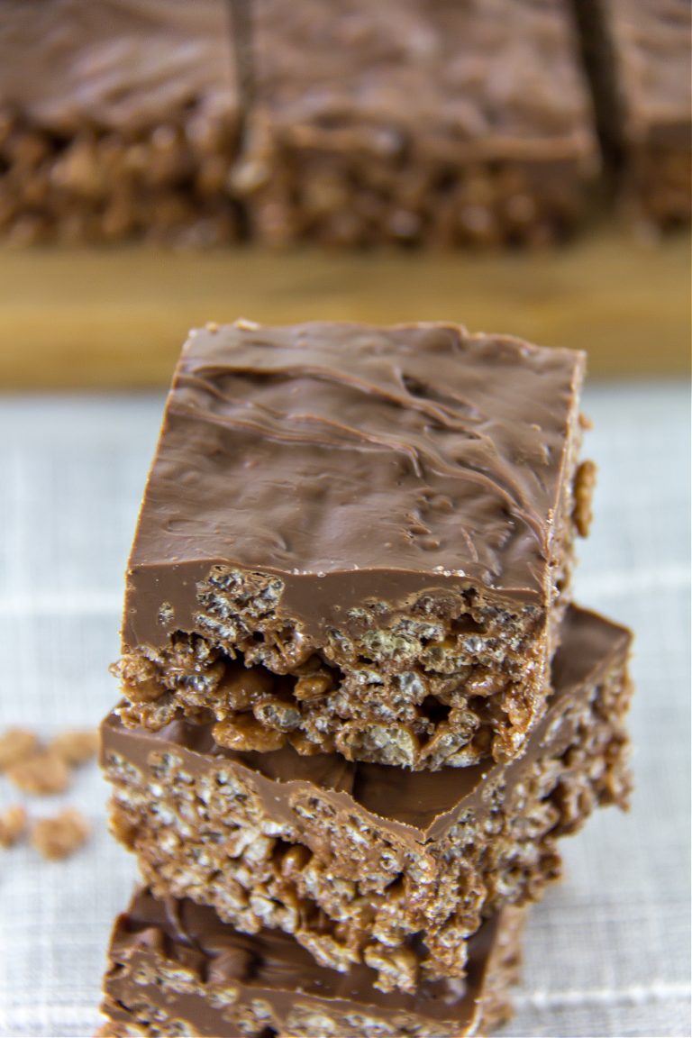 How to Make Our Chocolate Rice Krispies Recipe - Make and Takes