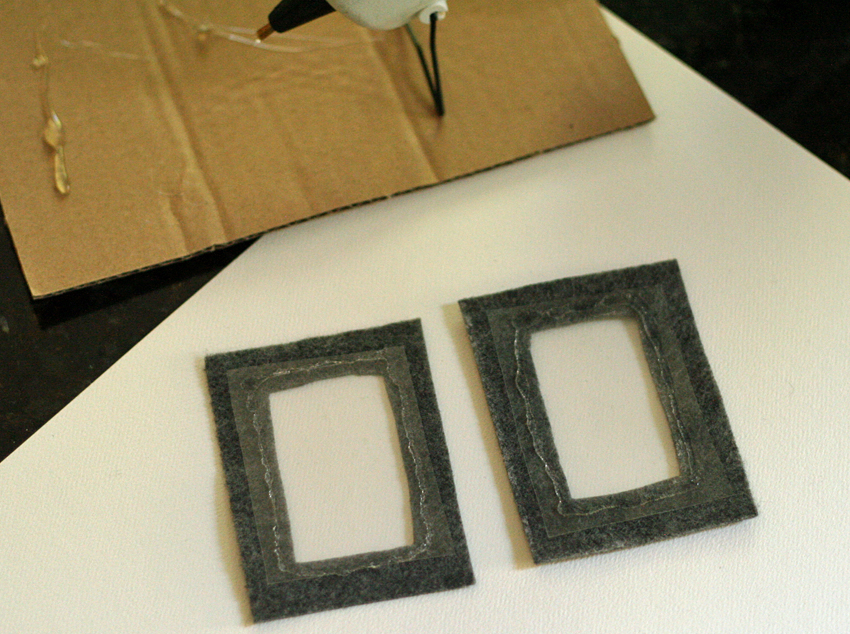 Magnetic Felt Frames with Photo Pockets - Make and Takes