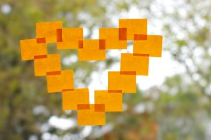 Making Hearts out of Sticky Notes on Windows