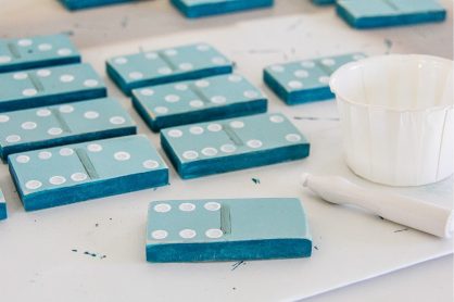 how to put perfect dots on dominoes with paint