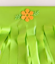 DIY Hula Skirt for party guests