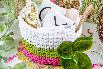 make an easter basket out of tshirt yarn
