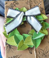 wreath diy gift topper
