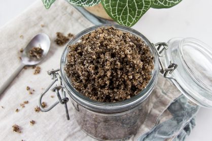 epsom salt coffee and coconut diy body scrub
