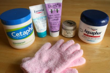 Curing Dry Cracked Hands with Moisturizer