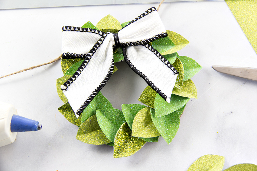 Making Wreath Gift Toppers - Say Yes