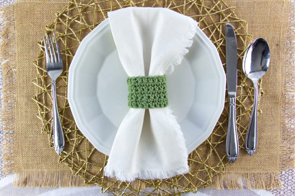 How To Crochet Napkin Rings - Make and Takes