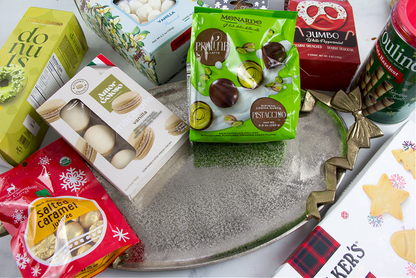 details for making a christmas dessert tray