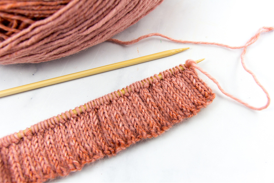 a 2 inch band knitting on straight needles for a slouchy hat