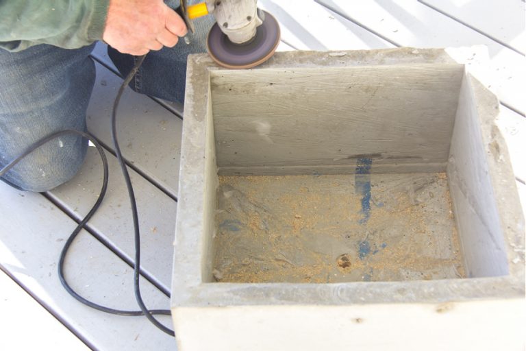 How to Make a DIY Concrete and Wood Planter - Make and Takes