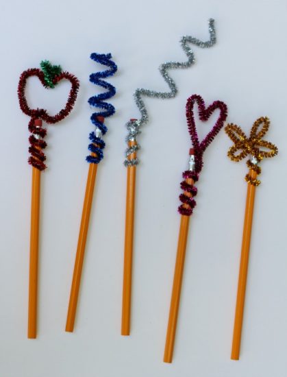 Back to School DIY: Pipe Cleaner Pencil Toppers - Make and Takes