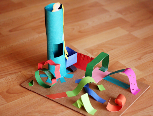 Basic elements of paper-strip sculptures are the paper strips and
