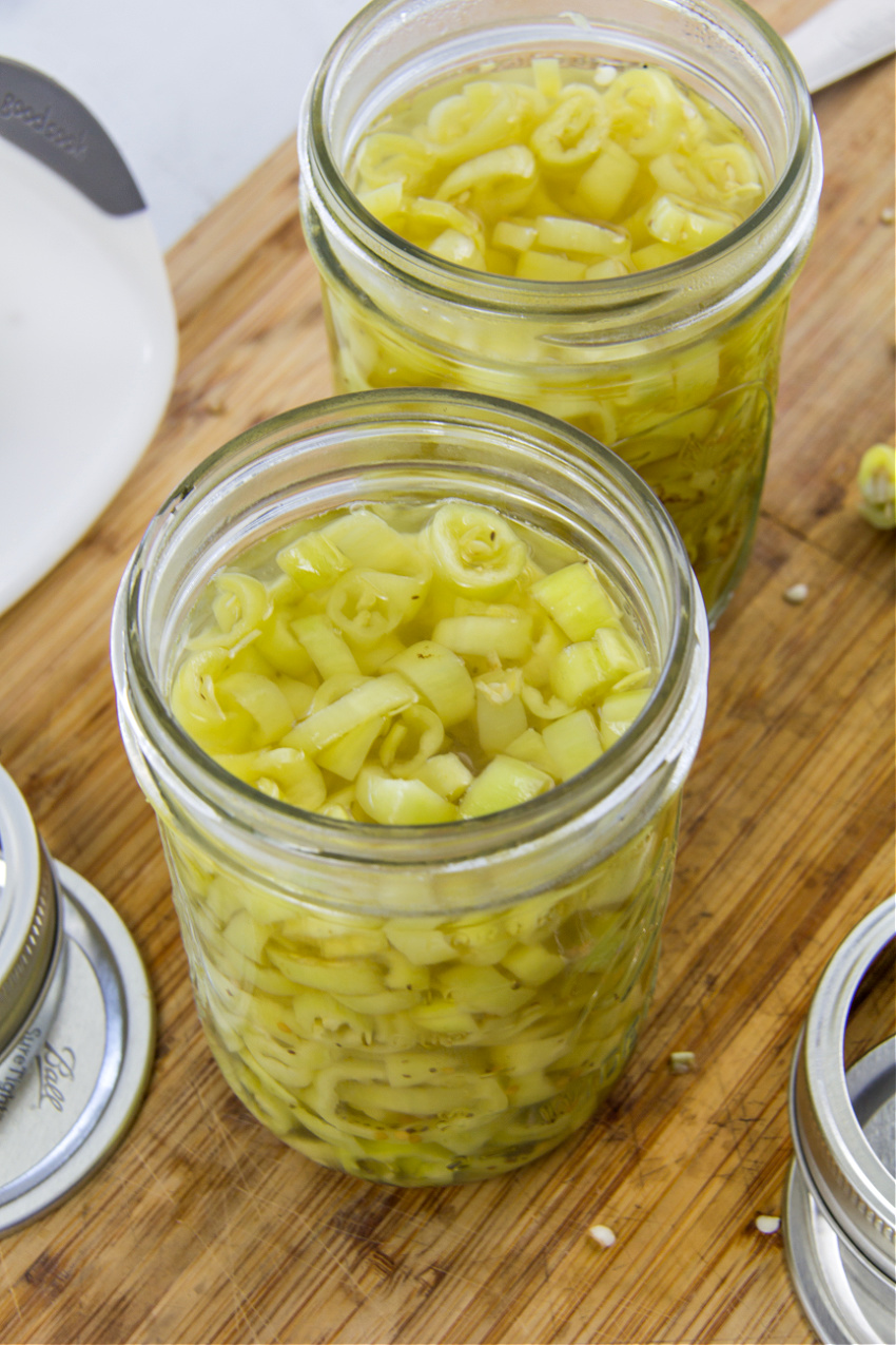 pickled banana peppers in canning jars